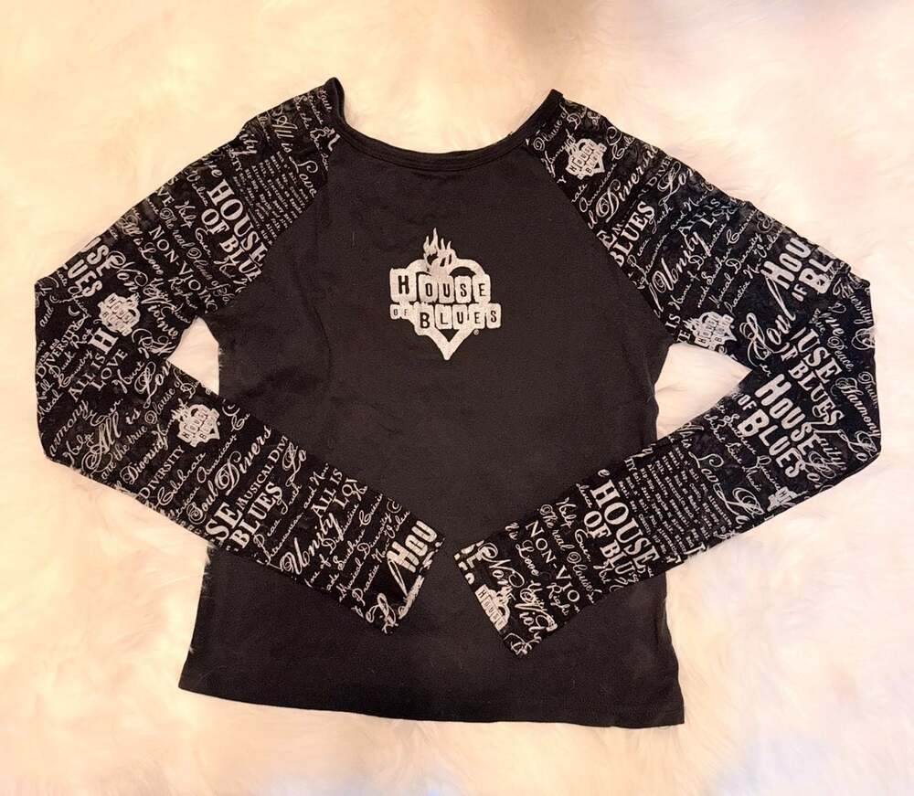House of Blues Long Sleeve Graphic Raglan Shirt Medium